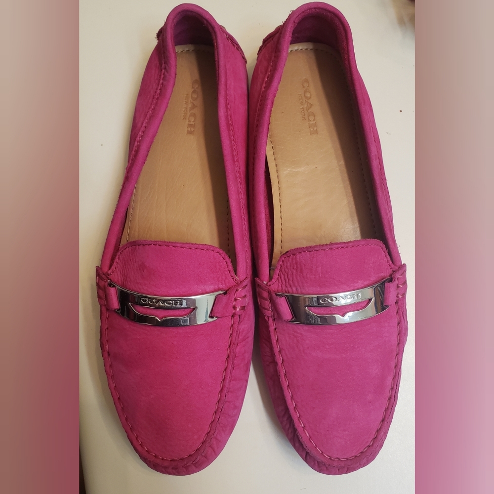 Coach Nola Hot Pink Suede Driving Loader 9B